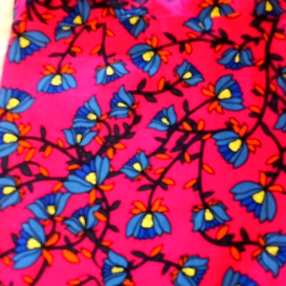 LulaRoe Floral Printed Leggings- T&C-#1569+ - Picture 3 of 10